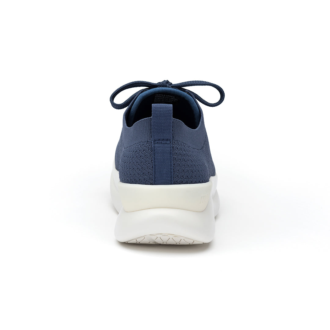 Leap shoe heel detail showcasing Dynamic Motion Technology¨ for enhanced stability and heel support.