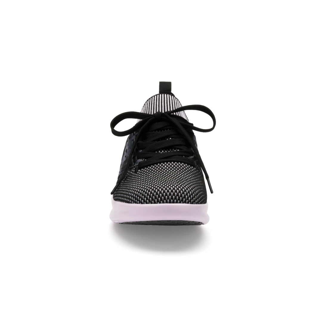 Pulse sneaker toe close-up, showing its smooth, modern design with an enhanced toe spring for natural movement and flexibility.