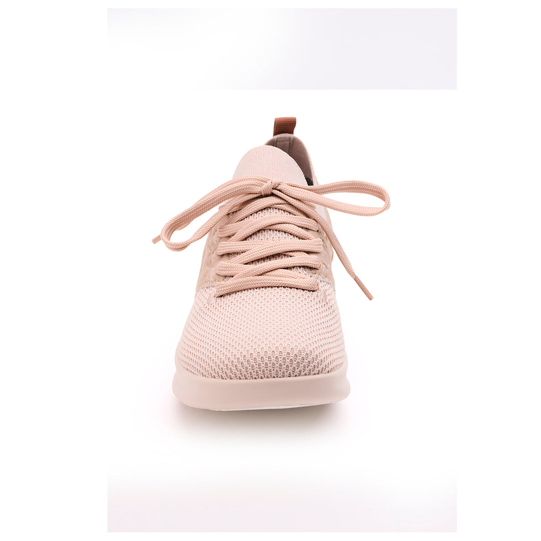 Pulse sneaker toe close-up, showing its smooth, modern design with an enhanced toe spring for natural movement and flexibility.